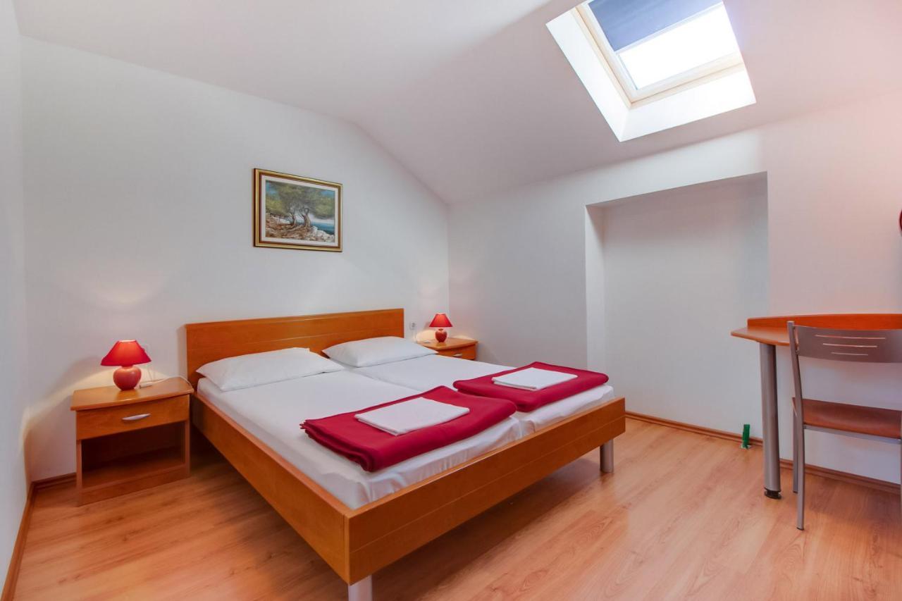 Apartments Rosa Mali Lošinj Exterior foto