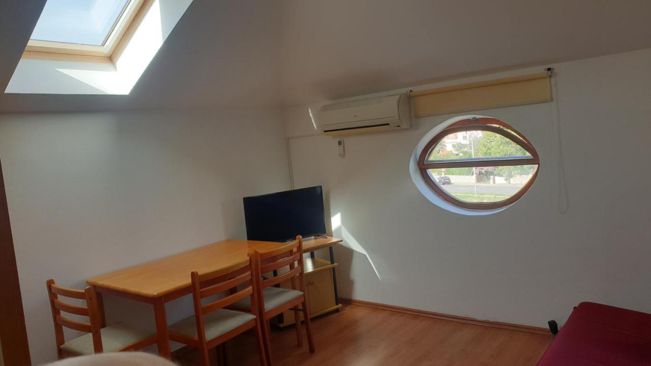 Apartments Rosa Mali Lošinj Exterior foto